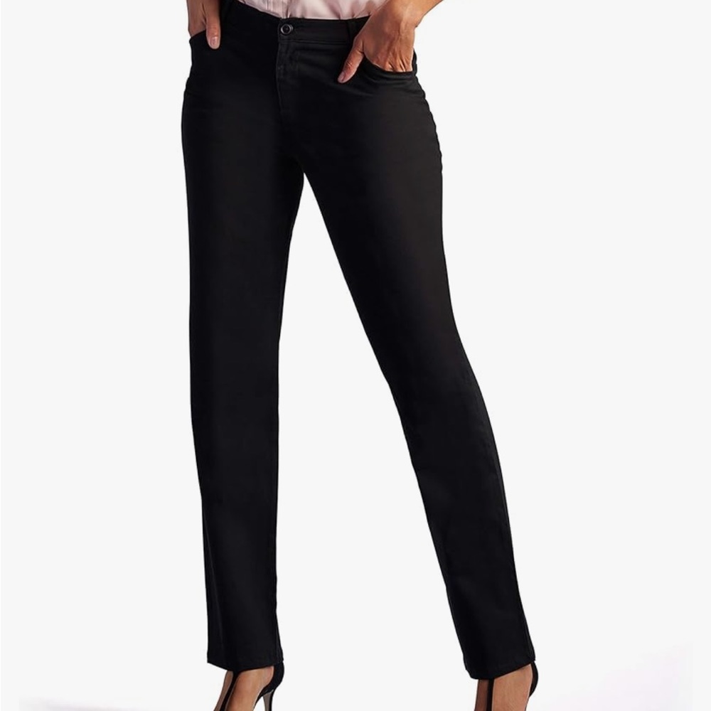 Lee Women's Misses Relaxed Fit All Day Straight Leg Pant